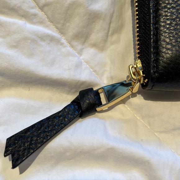 NWOT Tory Burch women’s zippered wallet black & gold - Picture 13 of 13